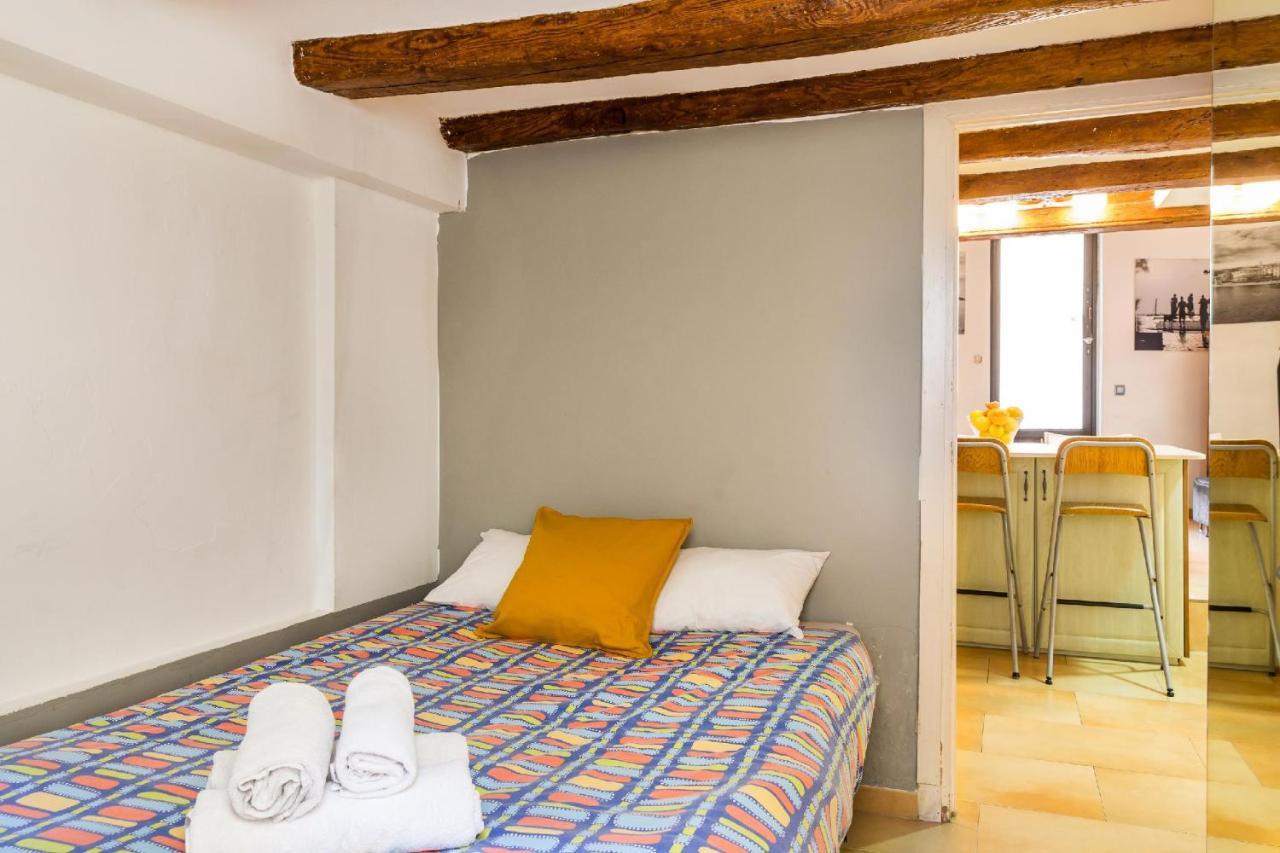 ברצלונה Fridays Flats Dreamy Duplex - Stylish Beach Loft מראה חיצוני תמונה