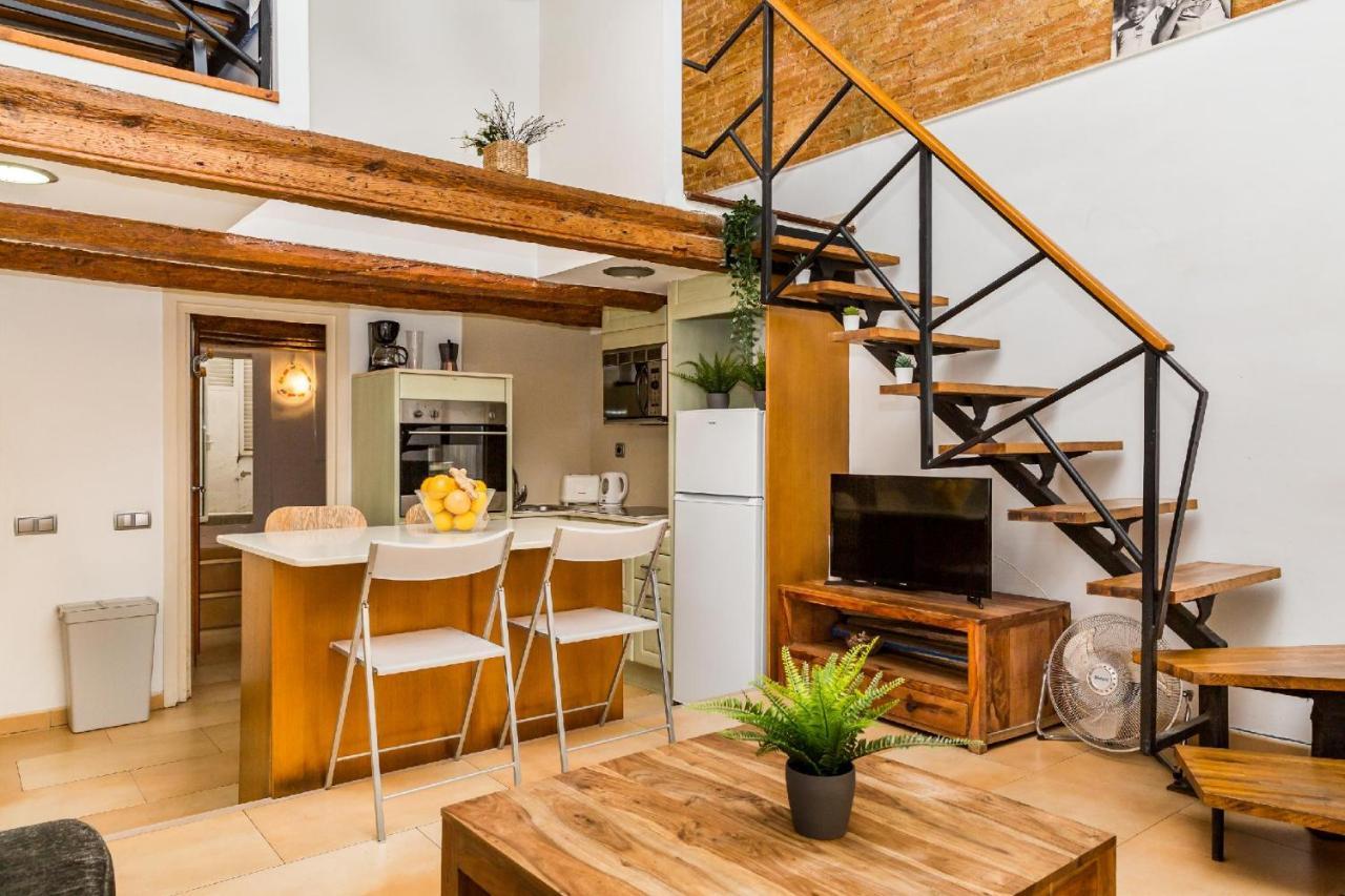 ברצלונה Fridays Flats Dreamy Duplex - Stylish Beach Loft מראה חיצוני תמונה